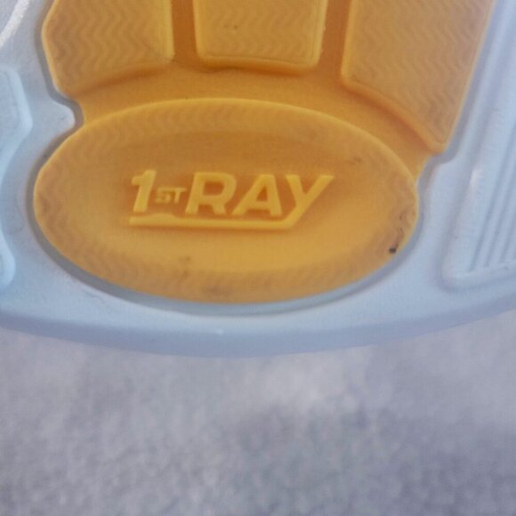 Vionic Women's Kallie Sporty Slip-on Yellow/White - Size 6.5 - Picture 10 of 12